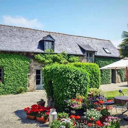Le Pigeonnier, The In The Grounds * Saint-Helen