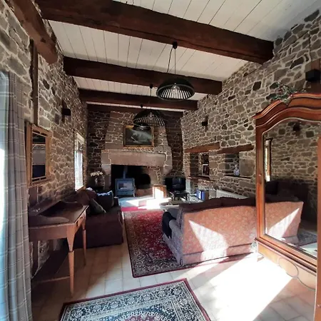 Le Pigeonnier, The In The Grounds Holiday home