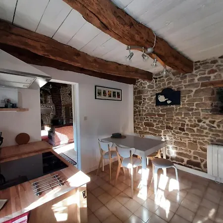 Le Pigeonnier, The In The Grounds Saint-Helen