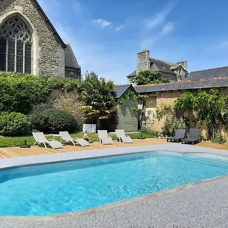 Le Pigeonnier, The In The Grounds *